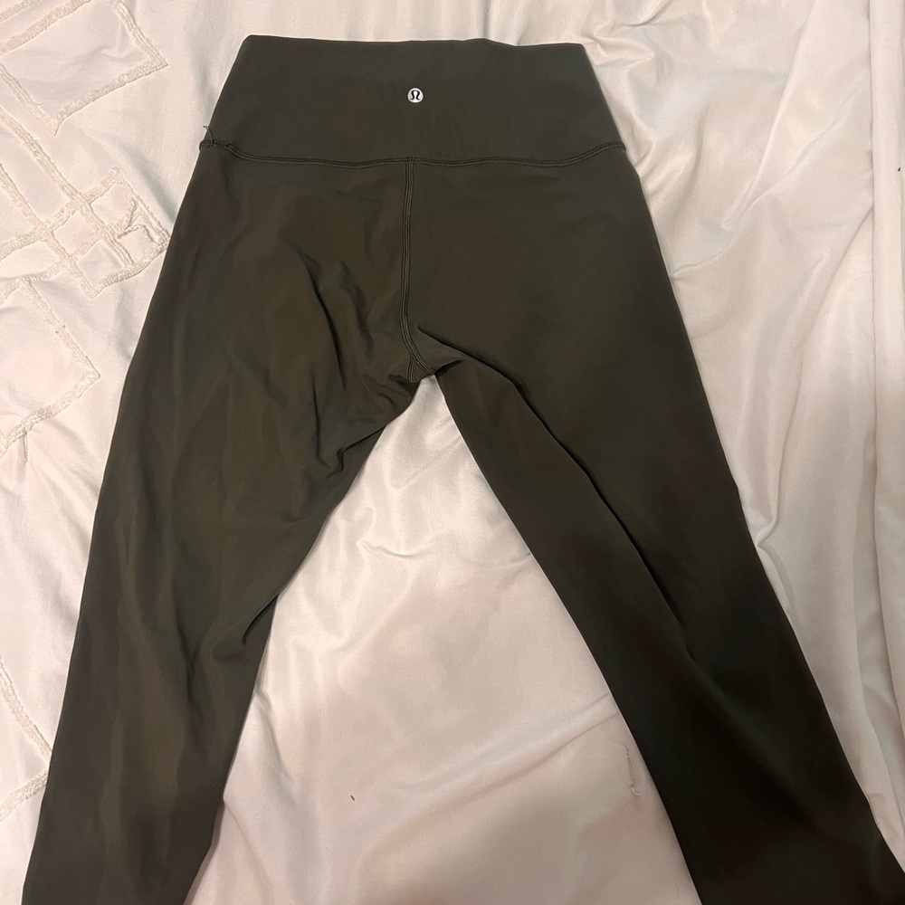 Lululemon Wunder Under High-Rise Crop 21" *Full-On Luxtreme
Color: Dark Olive
